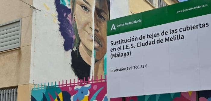 Cartel de obra en el IES Ciudad de Melilla de Málaga