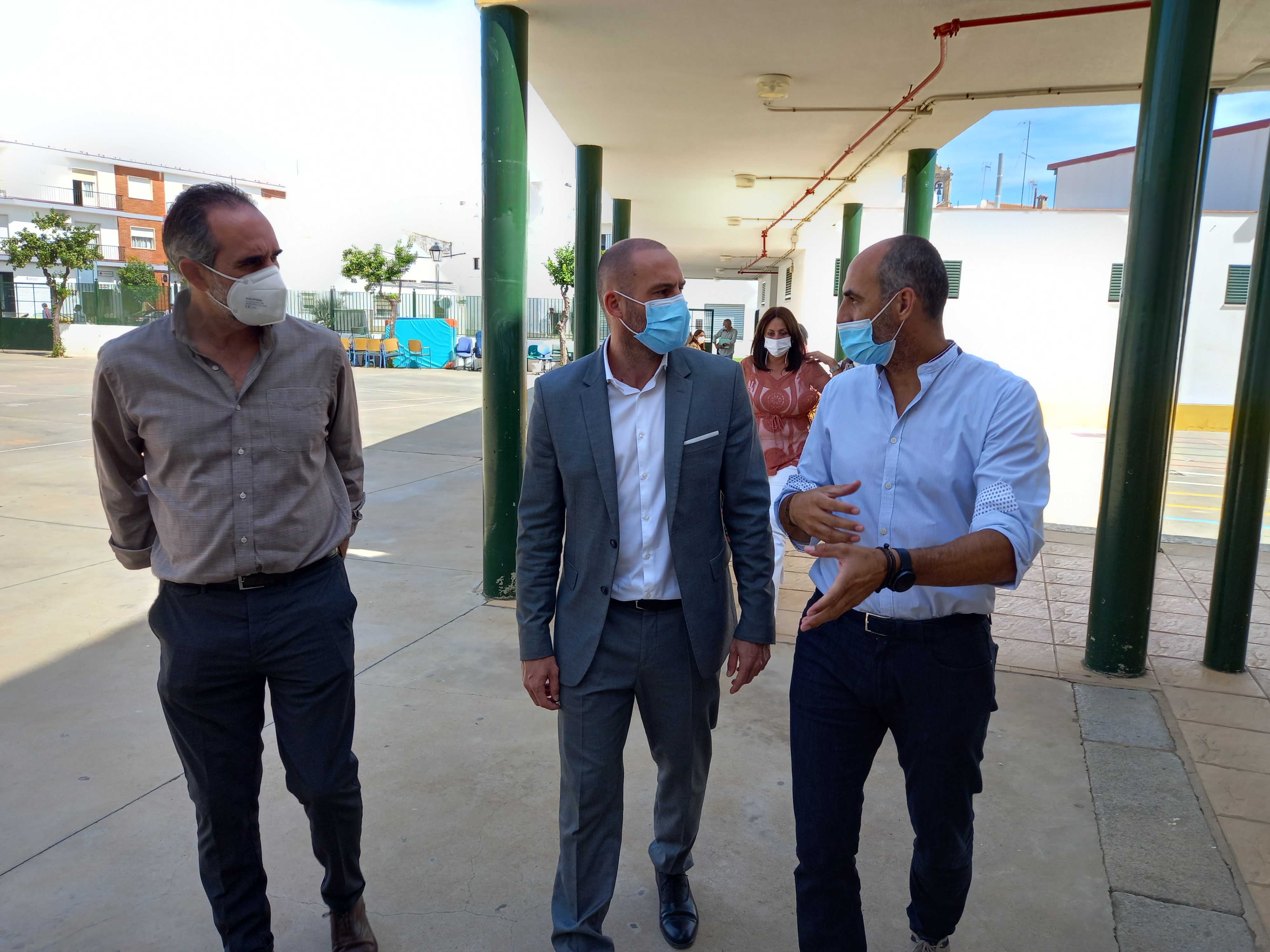 Director de APAE, gerente de APAE Huelva y director del CEIP Alonso Barba