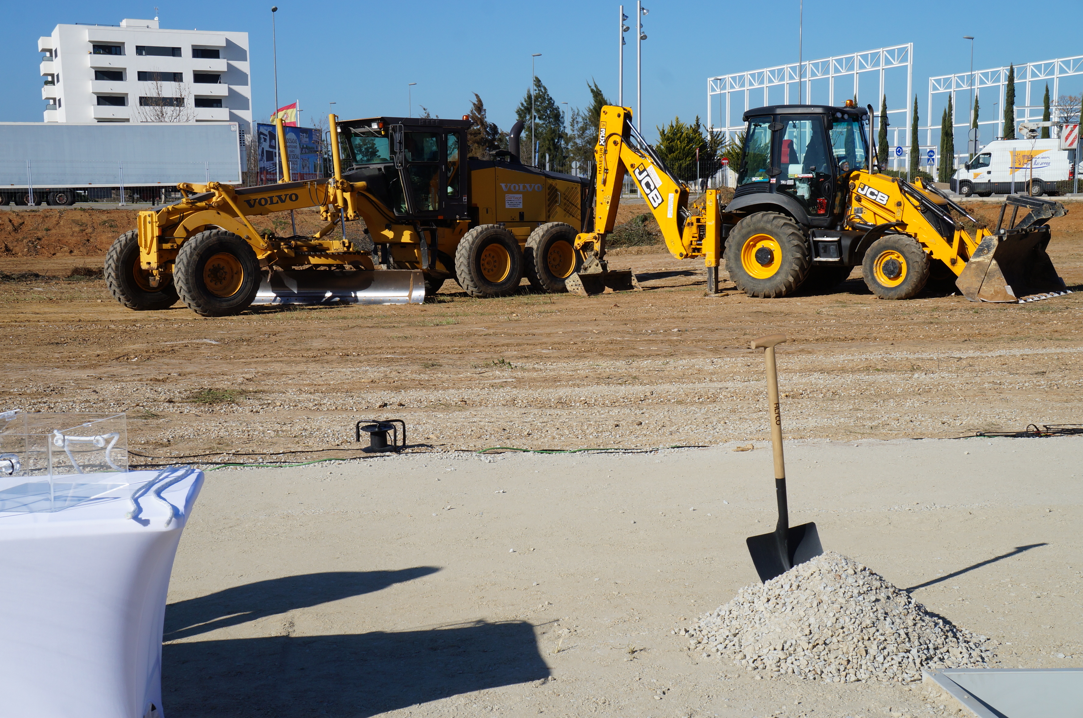 Maquinaria en la parcela