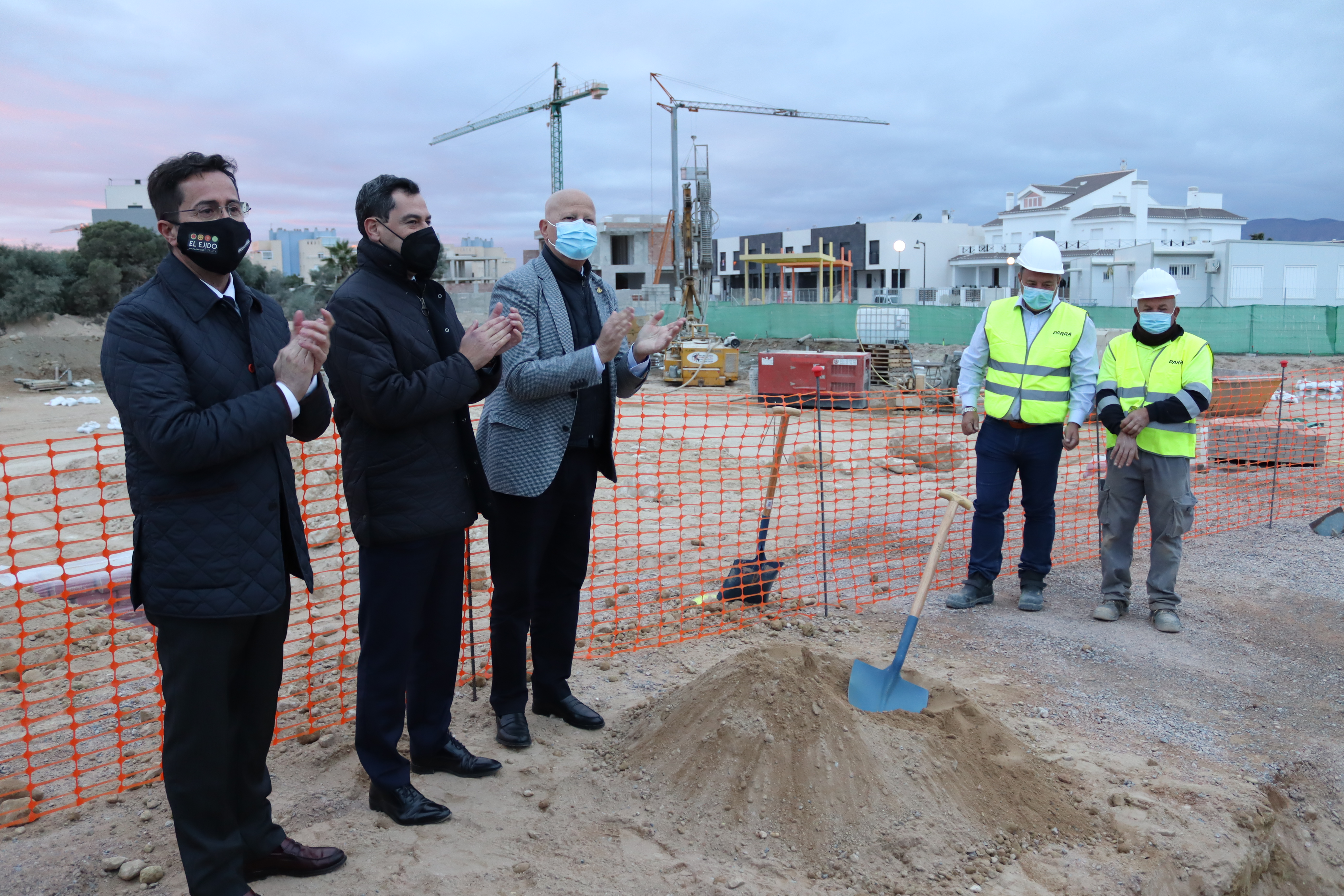 Celebración de la primera piedra