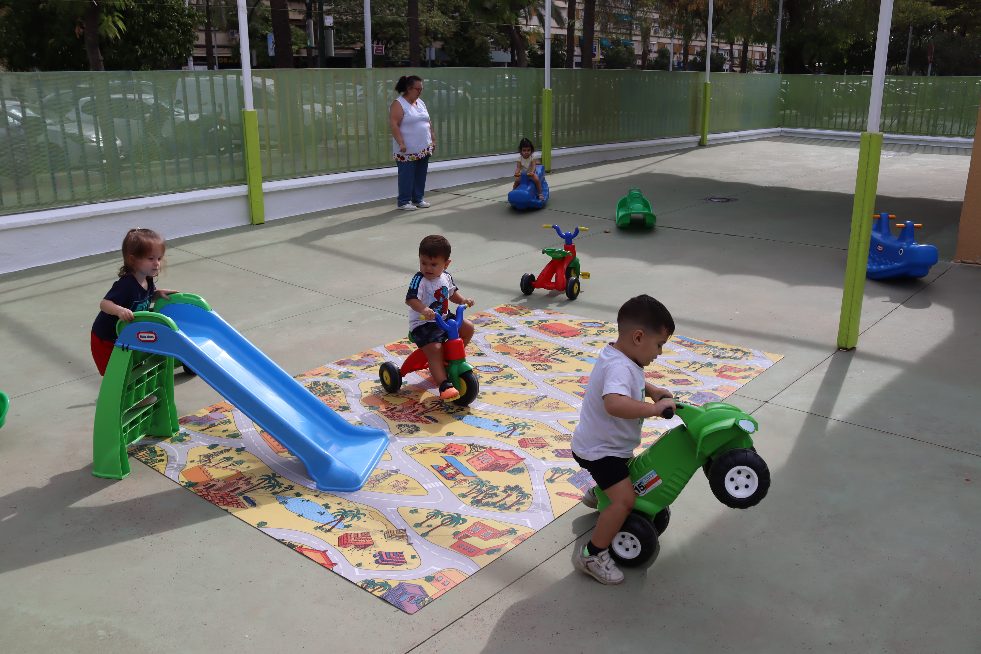 Inauguración del curso escolar en la escuela infantil Azahares de Córdoba.