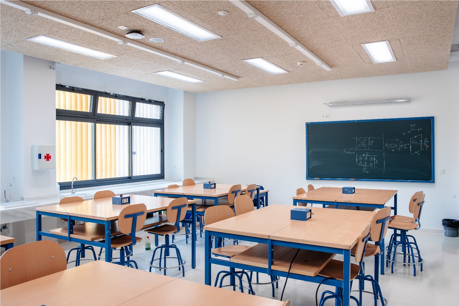 Inauguración del IES Hienipa de Alcalá de Guadaíra (Sevilla).