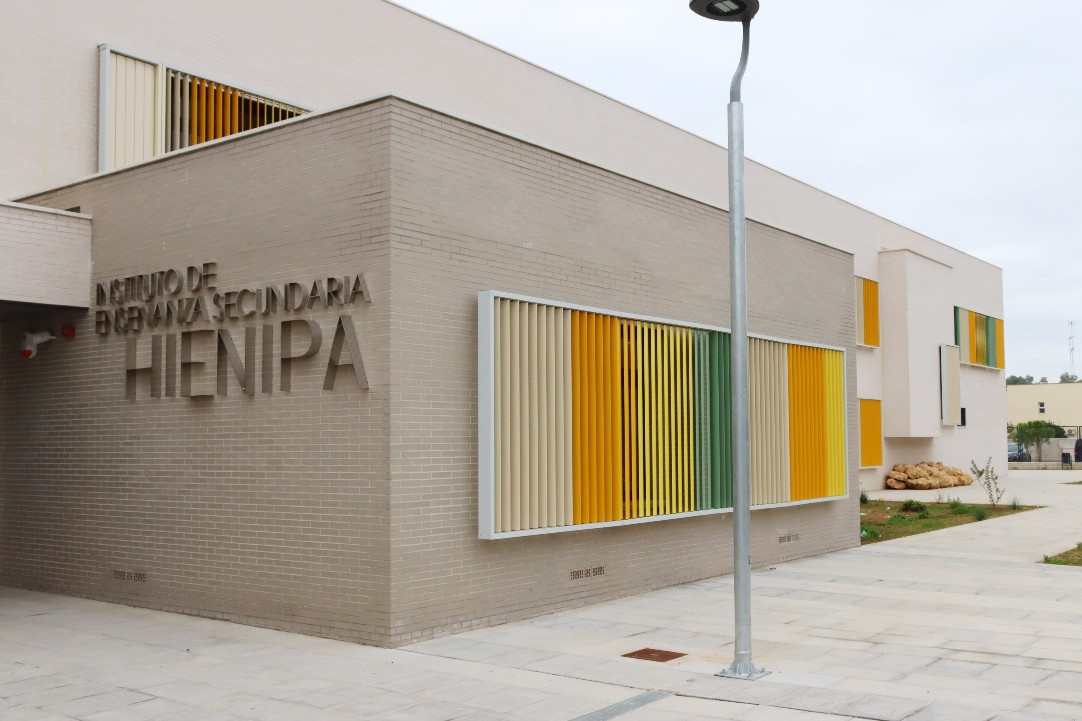 Visita al IES Hienipa de Alcalá de Guadaíra (Sevilla)