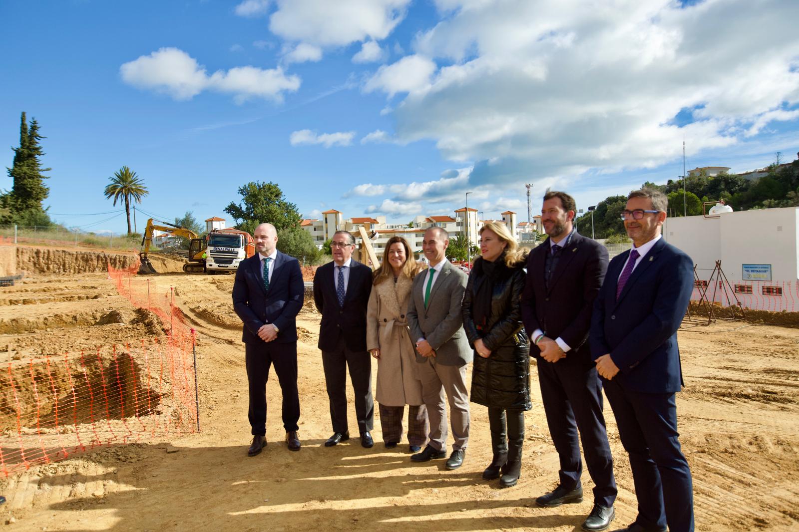 Primera piedra del nuevo IES de Benalmádena pueblo, en Málaga