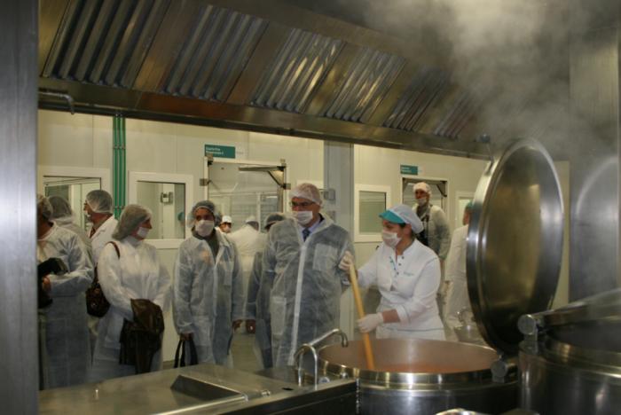 Un momento de la visita a las cocinas
