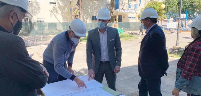Visita del director general de la Agencia Pública Andaluza de Educación a las obras del IES San Severiano de Cádiz