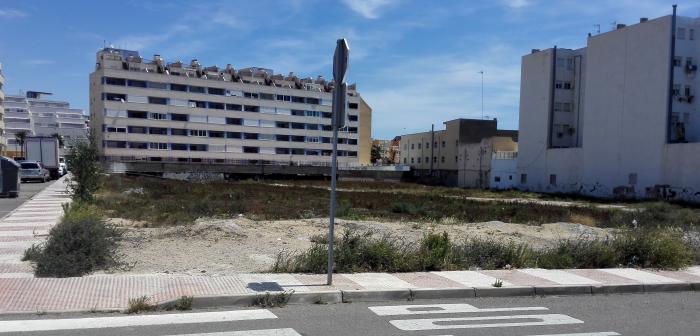 Solar para la construcción del IES Las Marinas en Roquetas de Mar (Almería)  