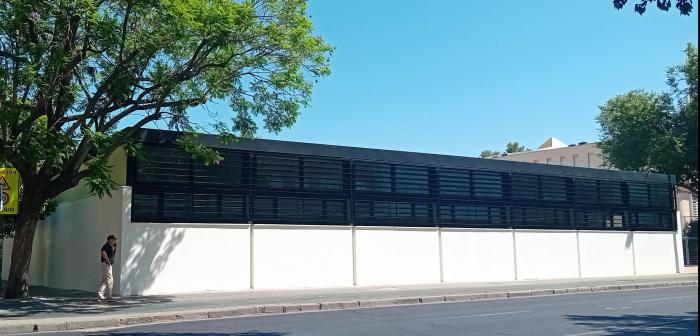 Edificio del nuevo comedor del CEIP Valdés Leal de Sevilla