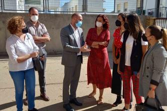 Representantes de APAE, del Ayuntamiento de Cartaya y del CEIP Juan Ramón Jiménez