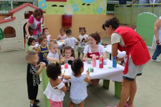 Inauguración del curso escolar en la escuela infantil Azahares de Córdoba.