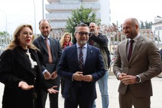 La consejera de Economía, Hacienda y Fondos Europeos, en el CPIFP Aeroespacial Javier Imbroda de La Rinconada (Sevilla).
