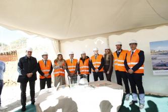 Primera piedra del nuevo IES de Benalmádena pueblo, en Málaga