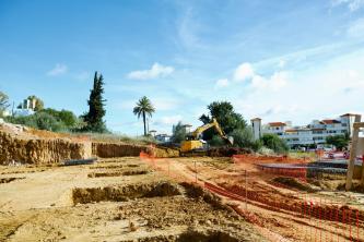 Primera piedra del nuevo IES de Benalmádena pueblo, en Málaga