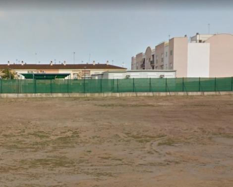 Solar donde se ubicará el nuevo colegio de Utrera (Sevilla)