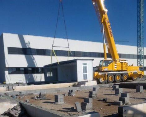 Retirada de prefabricadas en la zona de El Toyo-Retamar (Almería)