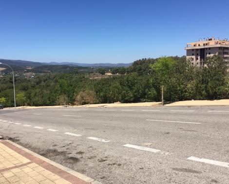 Solar en el que se construirá el nuevo colegio de Pajarete, en Algeciras (Cádiz)