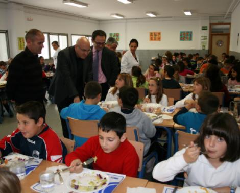 Visita al comedor del colegio María Zambrano de Málaga