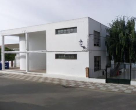 El CEIP José Antonio Valenzuela de La Victoria es uno de los colegios que va a experimentar obras de mejora.