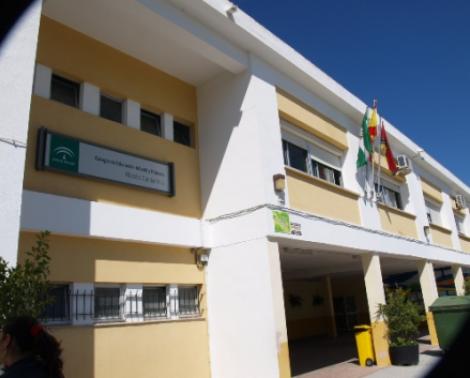 Imagen actual de uno de los centros en los que se va a intervenir. CEIP Maestra Caridad Ruiz (Sanlúcar de Barrameda).