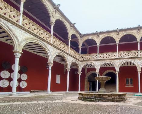 Patio de la Escuela de Arte Casa de las Torres de Úbeda (Jaén)