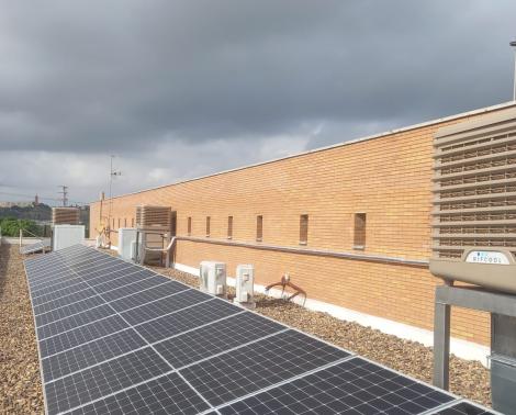 Instalación de bioclimatización y paneles solares fotovoltaicos 