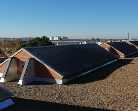 Cubierta del IES Gonzalo Nazareno de Dos Hermanas (Sevilla)